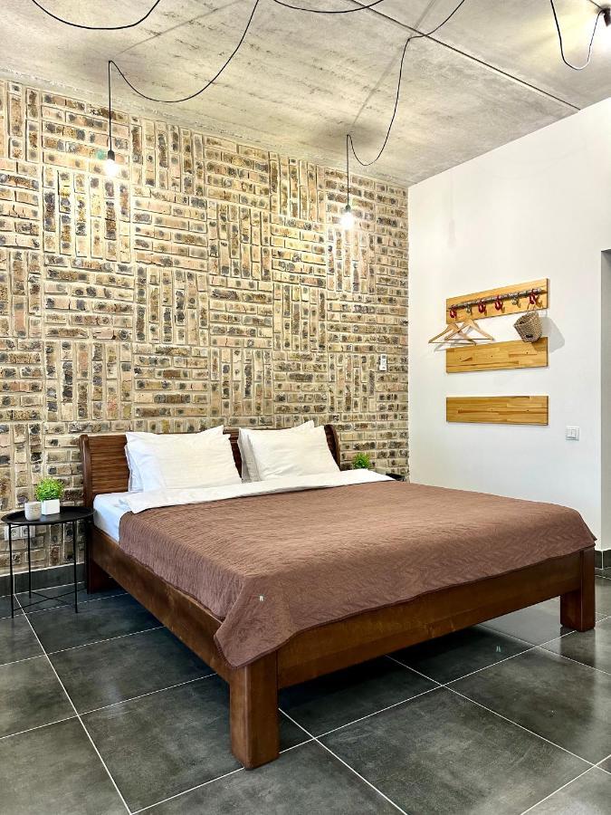 Designer Apartments In The City Center Rivne Extérieur photo