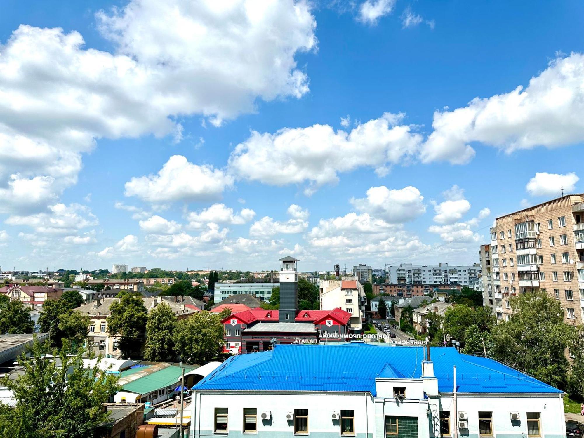 Designer Apartments In The City Center Rivne Extérieur photo
