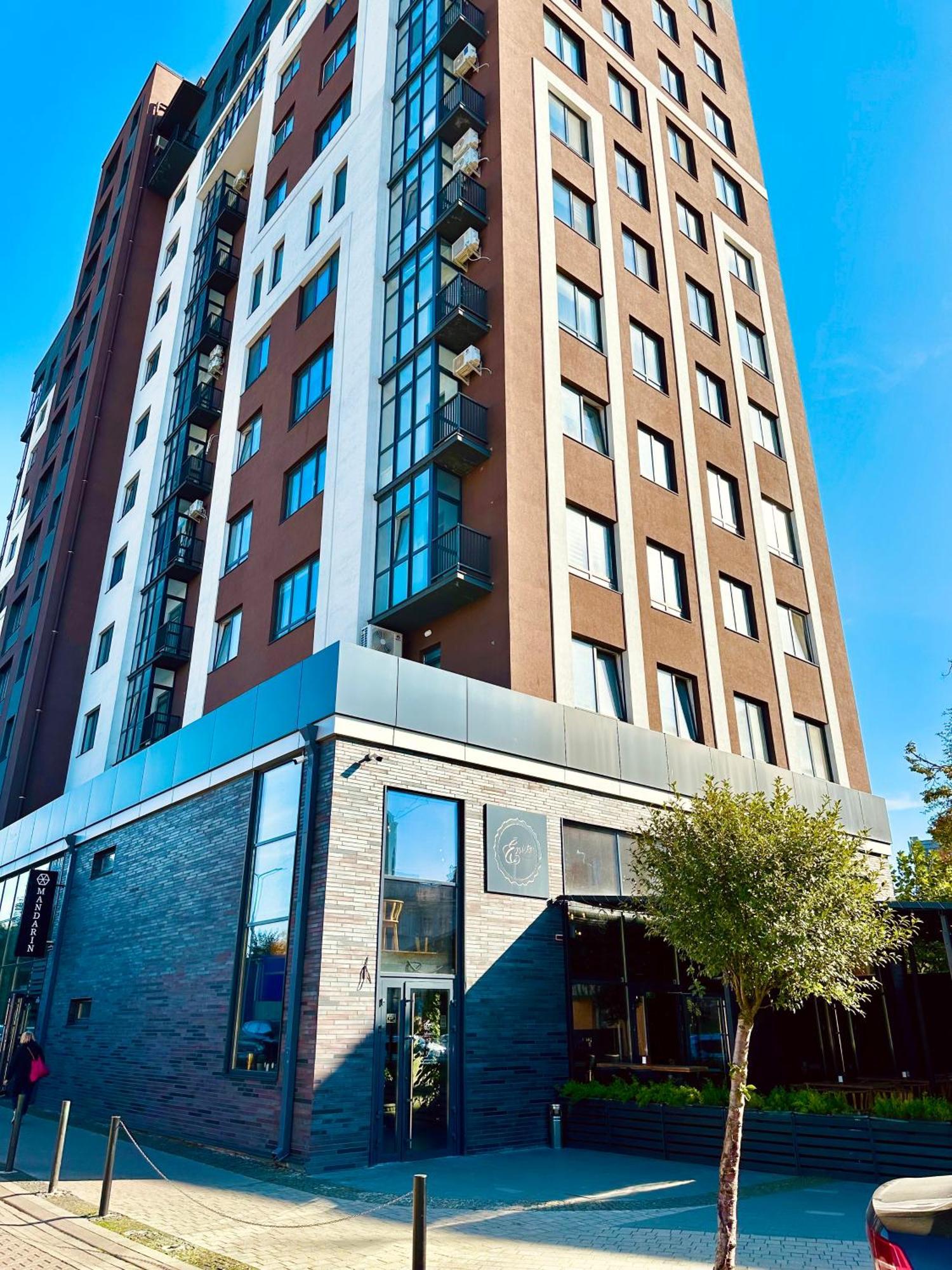 Designer Apartments In The City Center Rivne Extérieur photo